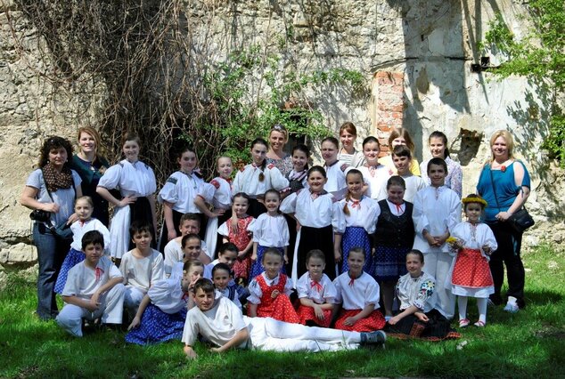 Krajská súťaž detských folklórnych súborov - ZEMIANSKE KOSTOLANY KRAJSKA SUTAZ DFS 2015 (3)